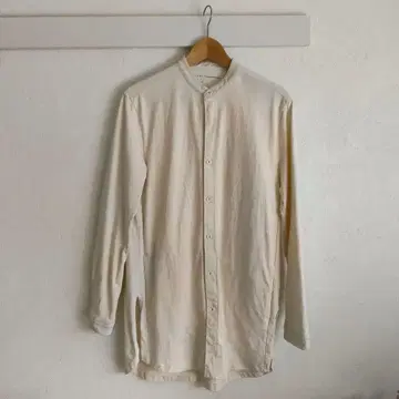 CURLY 아이보리 밴드 카라 셔츠