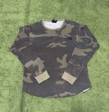 THE NORTH FACE 카모플라쥬 허니콤 써멀 긴팔 티셔츠