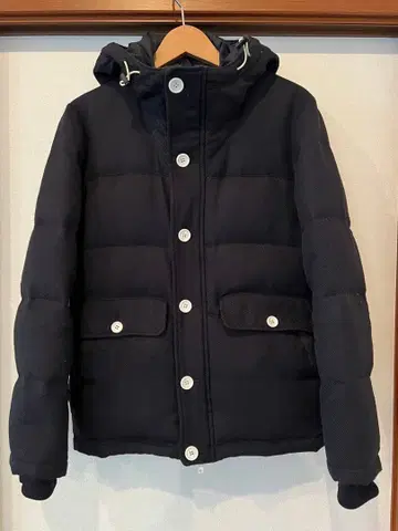 빔즈 네이비 후드 부착 다운 자켓