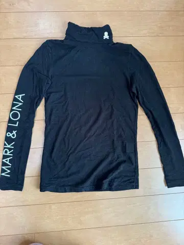 MARK & LONA 마크앤로나 이너 넥 모크 기모 새상품급