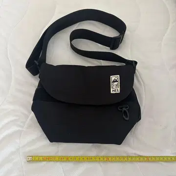 MEI 숄더백 블랙