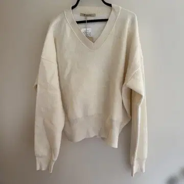 택 포함 새상품 캘런솔로지 V 니트 트레이닝복