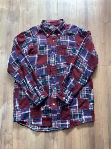 미사용 새상품 태블릿 뉴스 패치워크 기모 셔츠 L 사이즈