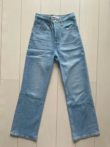 [ 미사용 ] 리바이스 프리미엄 RIBCAGE CROP BOOT 데님