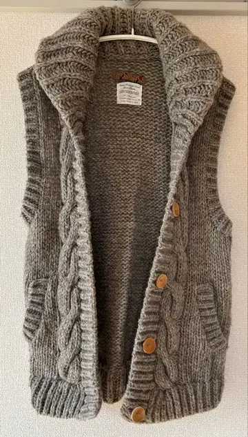 어반 리서치 도어스 페루 니트 베스트