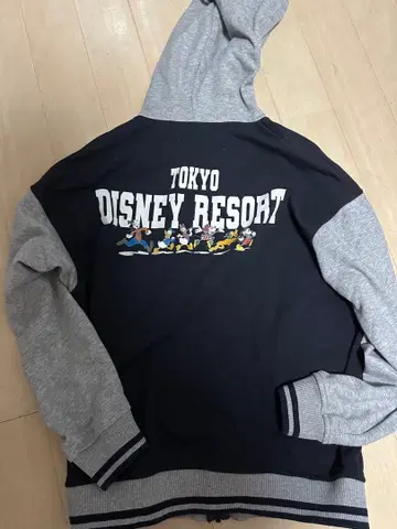 도쿄 디즈니 리조트 후드티 M 사이즈