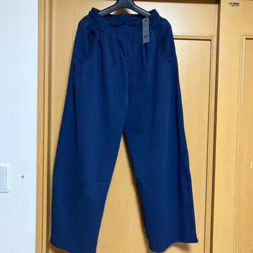 지나시스 맨투맨 코쿤 턱 P 네이비