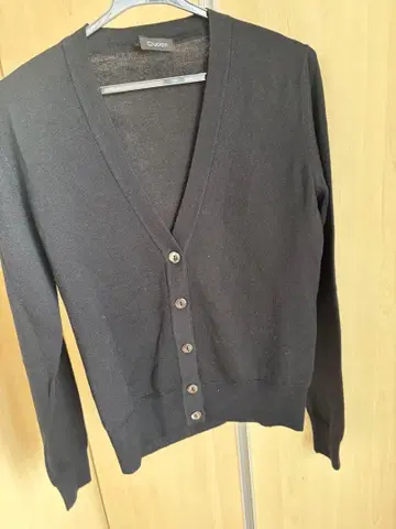 크루치아니 블랙 가디건