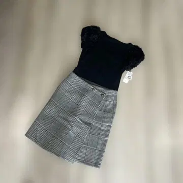 퍼 소매 블랙 상의 덤 증정 체크 무늬 스커트
