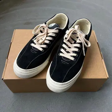 Stepny Workers Club Dellow 02 Suede