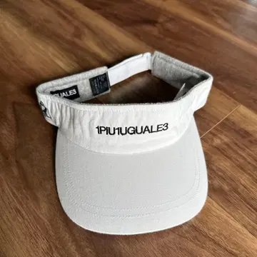 1PIU1UGUALE3 골프 썬바이저 화이트