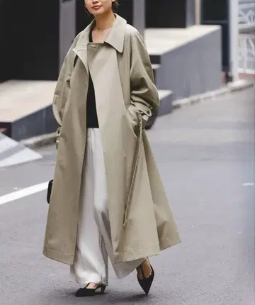 새상품급 NOBLE 글로우 트윌 비대칭 칼라 트렌치코트 노블