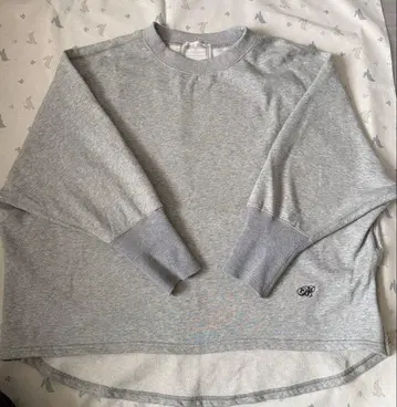 비어즐리 BA 자수 돌먼 트레이닝복