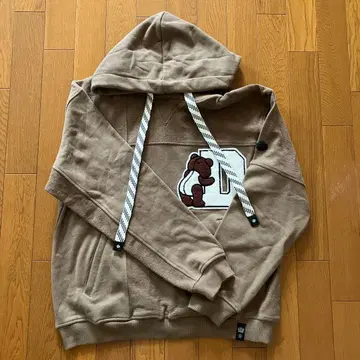 더블 스탠다드 클로징 후드티 곰 와펜