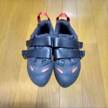 볼더링/클라이밍 신발 거의 새상품