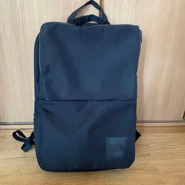 THE NORTH FACE 블랙 백팩 데이팩