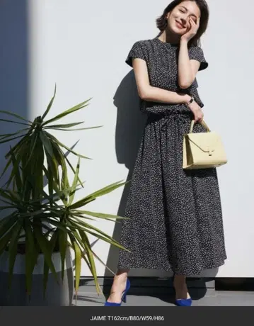 새상품급 허리 마크 레오파드 도트 개더 원피스 XS