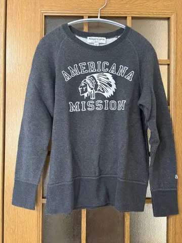 Americana 다크 그레이 트레이닝복