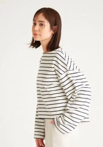 emmi atelier 에미 아틀리에 eco 보더 롱 슬리브 T셔츠