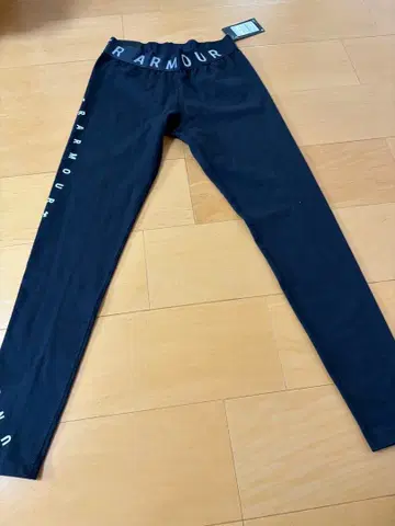 언더아머 피티드 여성용 M