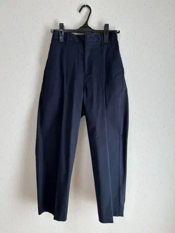 MidiUmi 네이비 치노 팬츠