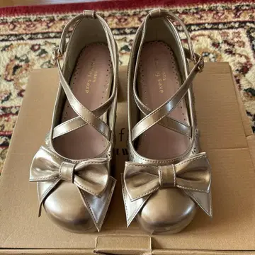 axes femme kawaii 리본 포함 골드 하이힐 L 사이즈