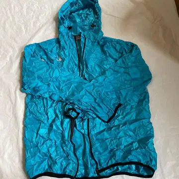 파랑 후드 부착 우비