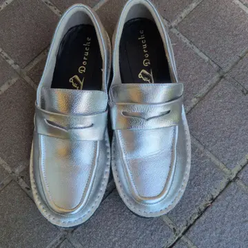 Doruche 실버 로퍼