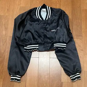 [ 리메이크 ] 숏 기장 바시티 자켓