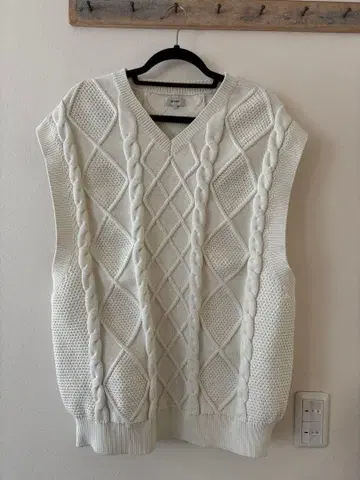 BEAMS 케이블 니트 베스트 L 사이즈 화이트