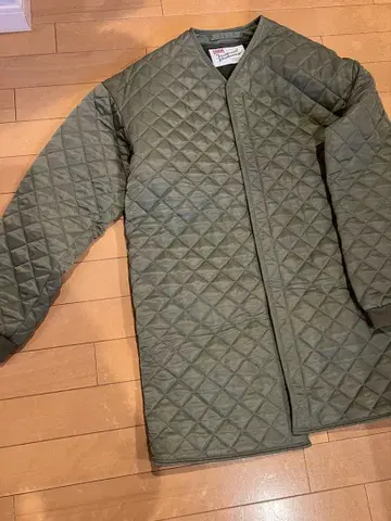 트래디셔널 웨더웨어 노카라 퀼팅 코트