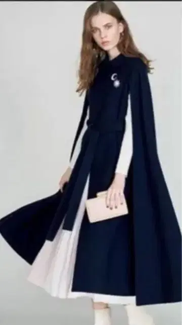 셀포드 판초 케이프 코트 롱 코트 네이비 새상품급 사이즈 36