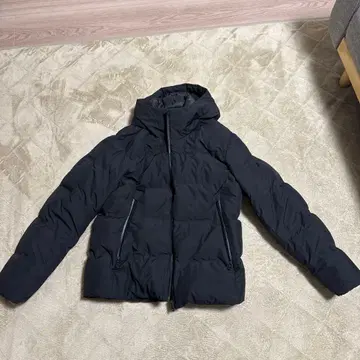 UNIQLO 후드 부착 블랙 다운 자켓 M