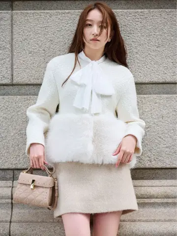 이번 시즌 셀포드 밑단 퍼 블루종 36