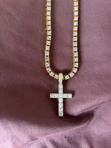 골드톤 십자가 펜던트 목걸이