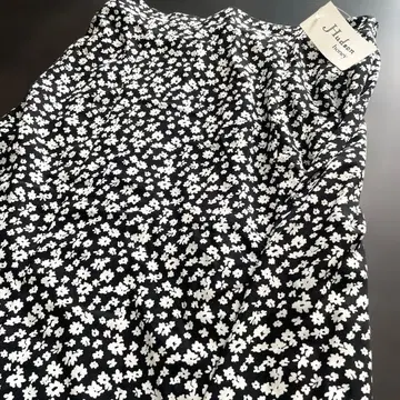 미니 꽃무늬 플레어 스커트 롱 스커트 새상품