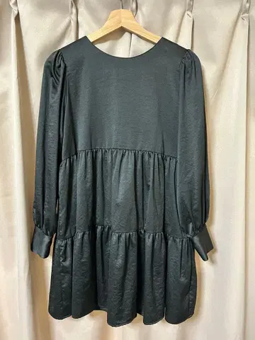 back ribbon tiered onepiece