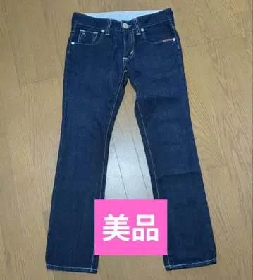 EDWIN 다크 블루 스트레이트 데님