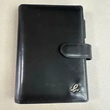 아네스베 블랙 가죽 바인더식 수첩