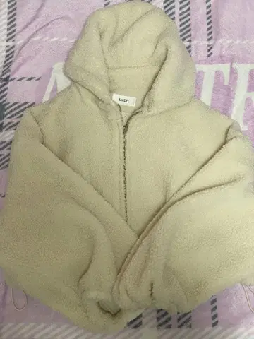 스나이델 보아 후드티 아이보리