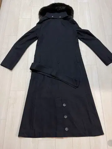Y's 블랙 롱 코트 퍼 포함