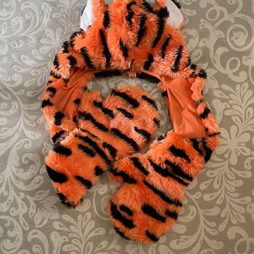 티거 트라 귀 달린 퍼 캡