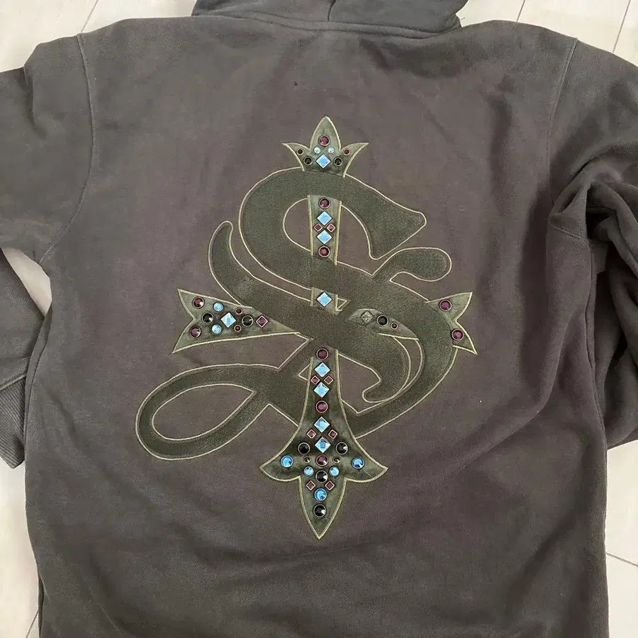 4번째 상품 이미지