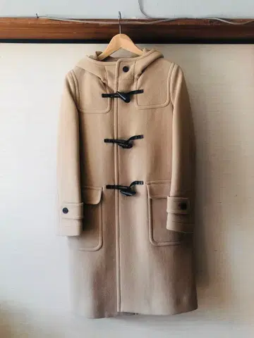 베이지 더플 코트 후드 부착