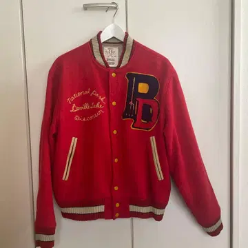 빨간색 데빌 바시티 자켓 초레어 Switch