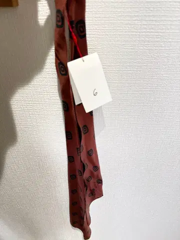 유나이티드 애로우즈 ROKU 플라테리 루이지 스카프