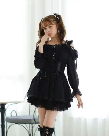 LIZLISA 오프숄더 쉬폰 셋업 블랙