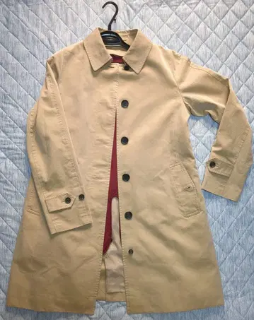 베이지 트렌치코트 100년 코트