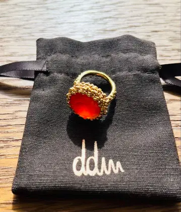 다니엘라 데 마르키 성숙/러블리 카넬리안 반지