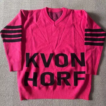 KVON HORF 핑크 V넥 니트
